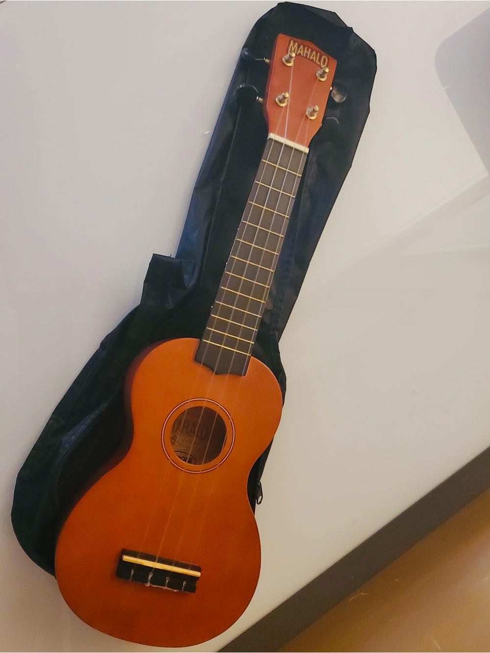 Mahalo Ukulele Vintage Natural
